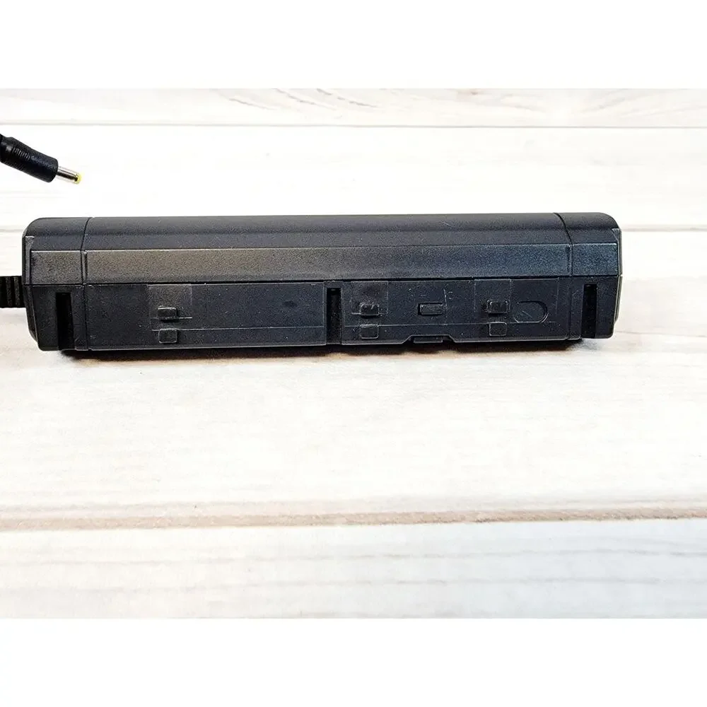CHRR-2 Battery Charger BATT-2P Rechargeable Battery Pack No AC Adapter UNTESTED